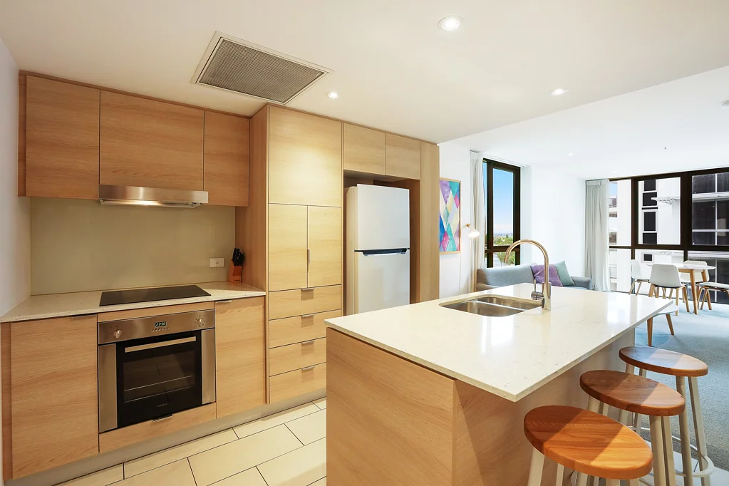 602/2663 Gold Coast Highway, Broadbeach, QLD 4218