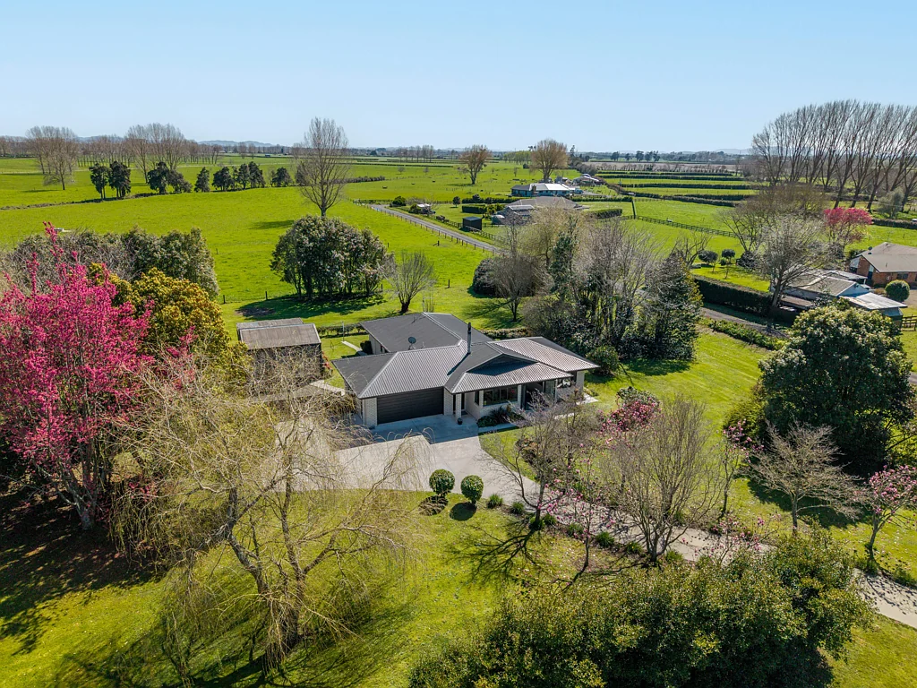 Tauwhare Suffolk Lodge – Your country oasis
