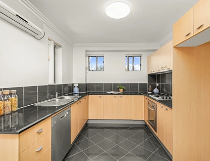 22/20 College Crescent, Hornsby, Upper North Shore, 2 Schlafzimmer, 2 Badezimmer, Apartment