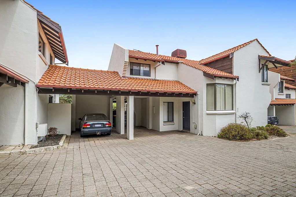 2/52 Robert Street, Como, WA 6152