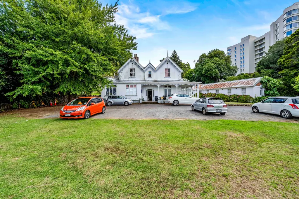 Epsom Elevated Epsom boarding house for sale