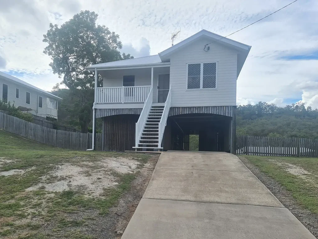 Escape to Country Living at 32 Mason Street, Mount Perry!!