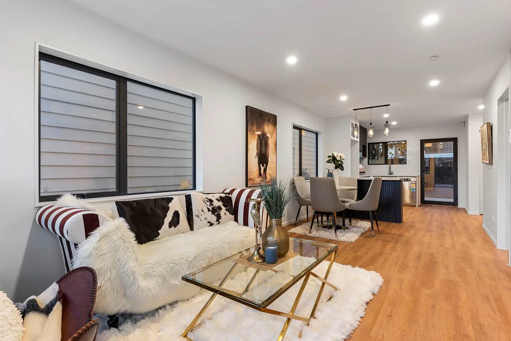 Opaheke 4房  Standalone & Stylish  4-Bedroom Freehold Home