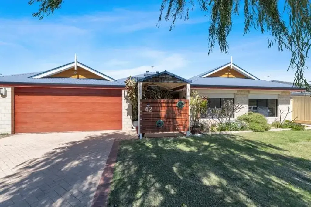 Port Kennedy 4ਬੈੱਡਰੂਮ Quality Dale Alcock family sized home