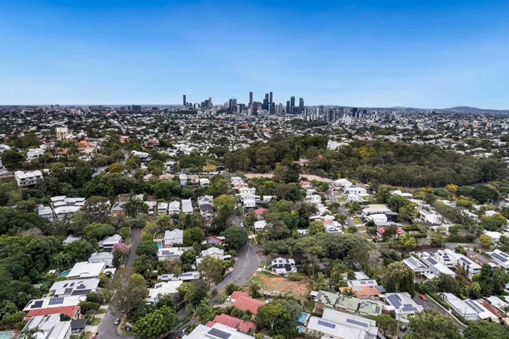 32-34 Soudan Street, Bardon, QLD 4065
