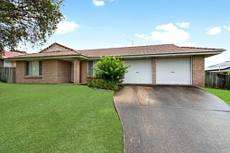 68 Phillip Parade, Deception Bay
