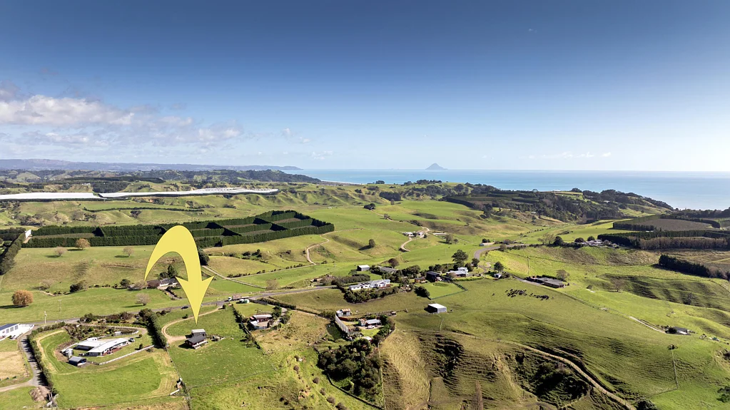 Opotiki and Surrounds 2房  Timber Charm with Elevated Living