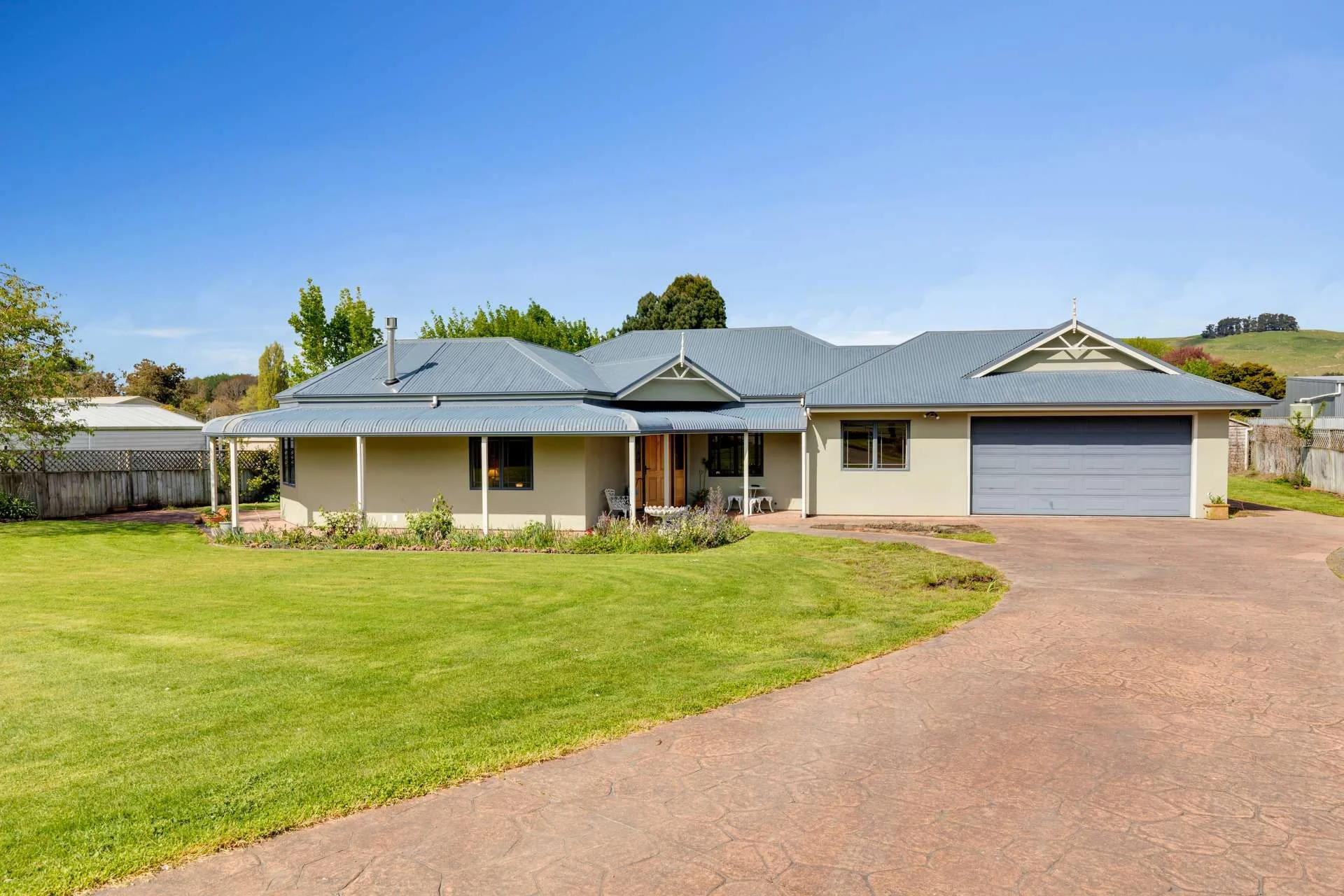 Hunterville 4 Slaapkamer The Family home you have been waiting for!