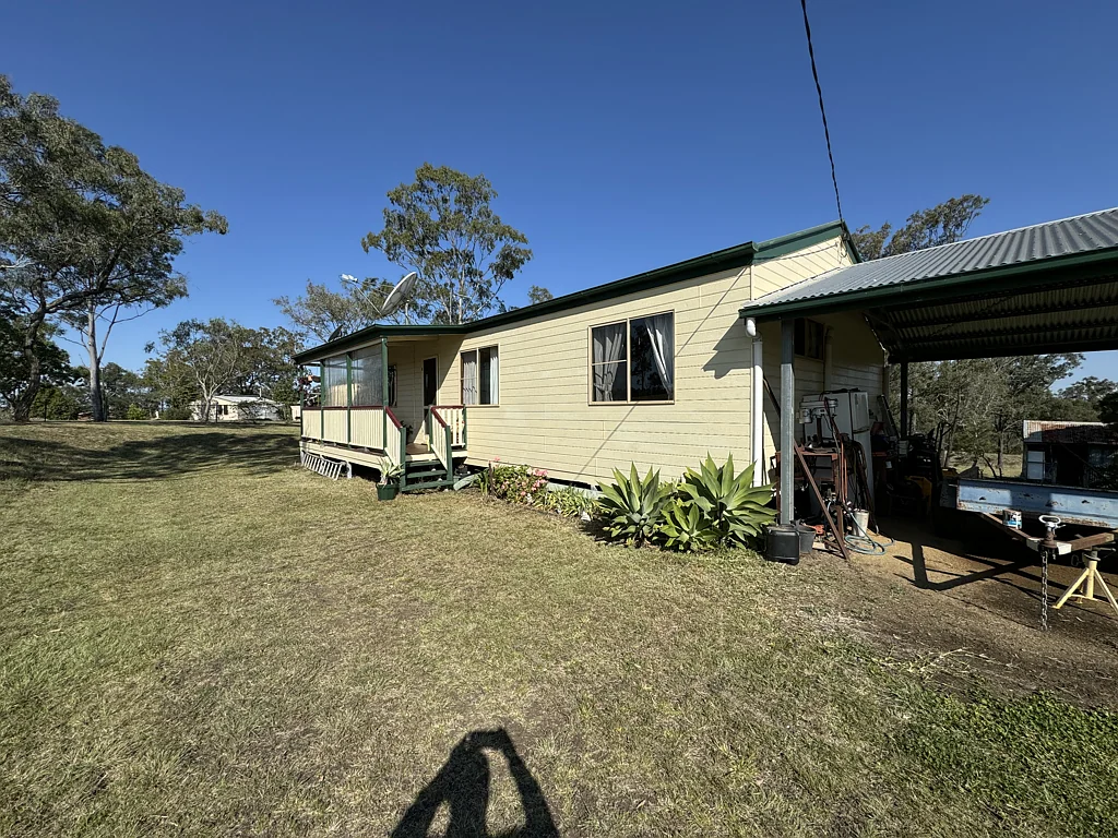 379 Parker Road, Ellesmere, QLD 4610