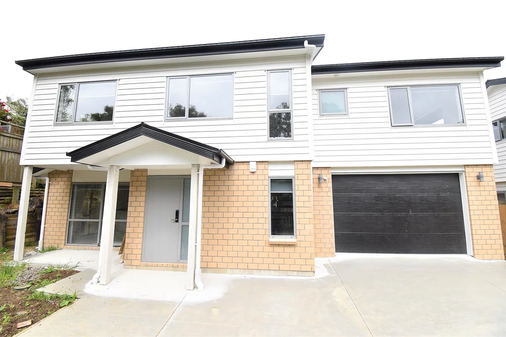 Modern 4-Bedroom Family Home