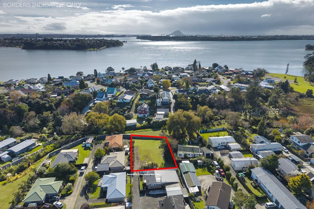 Welcome Bay  A Rare Opportunity, 888sqm (approx.) of Potential
