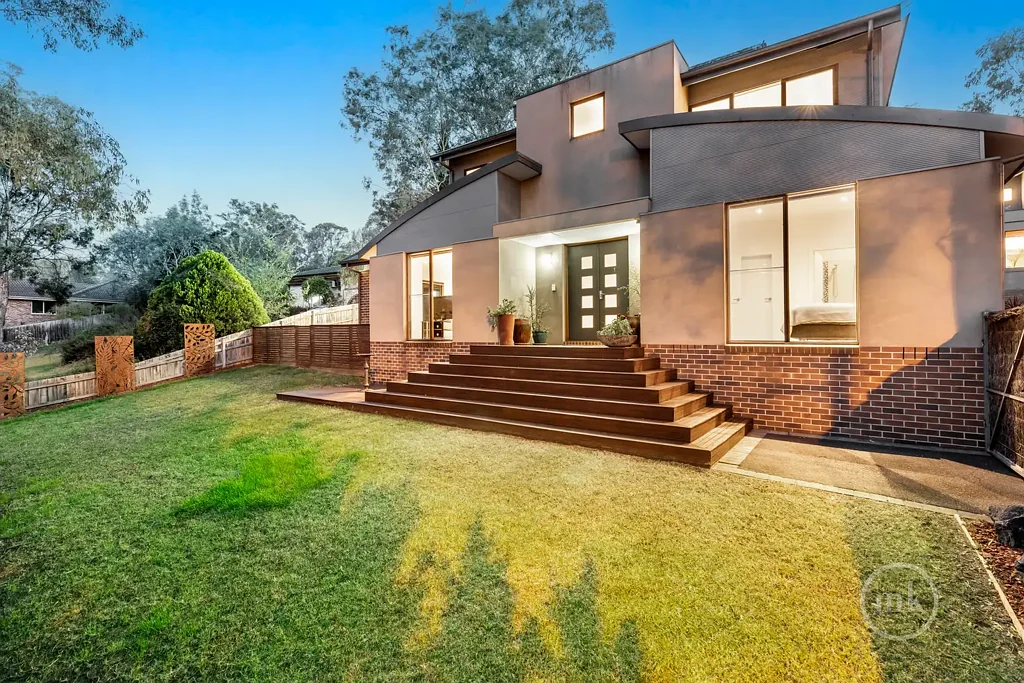 Eltham 4部屋 Perfectly Appointed, Flawlessly Finished!