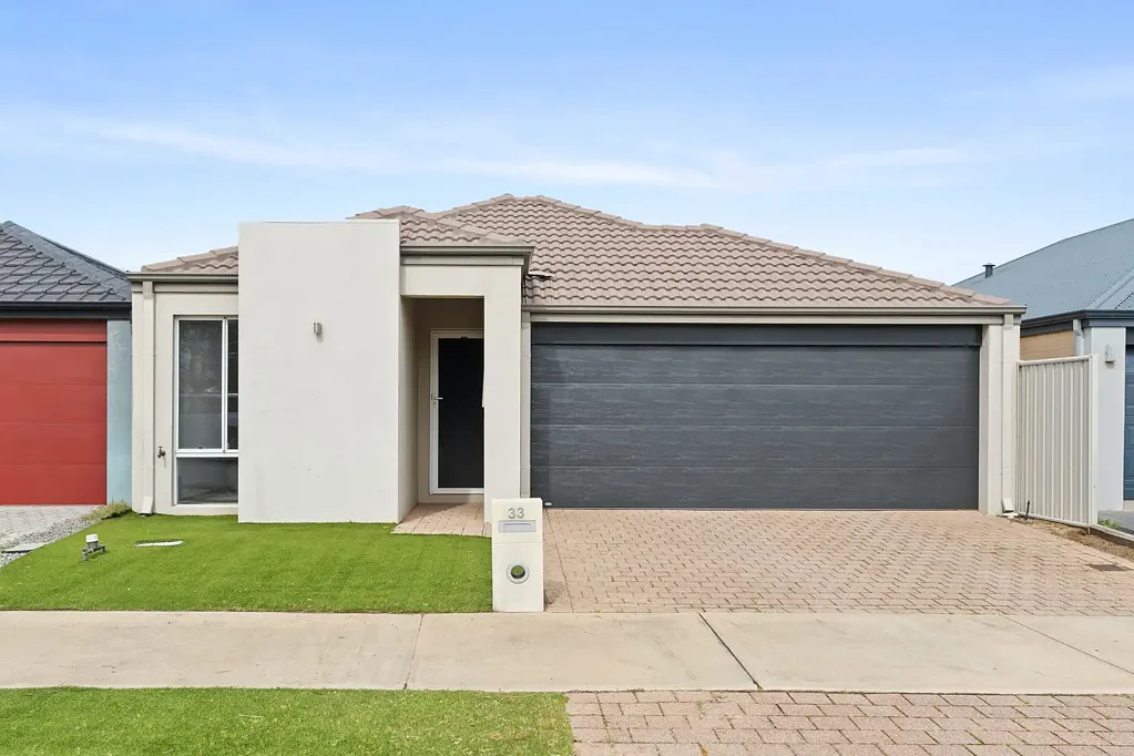 Baldivis 3 Bedroom For Sale: Stylish Family Home in Baldivis