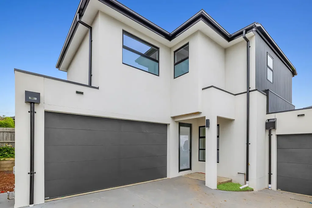Oakleigh East 4Kwarto Brand New Unrivalled Luxury In Convenient Locale