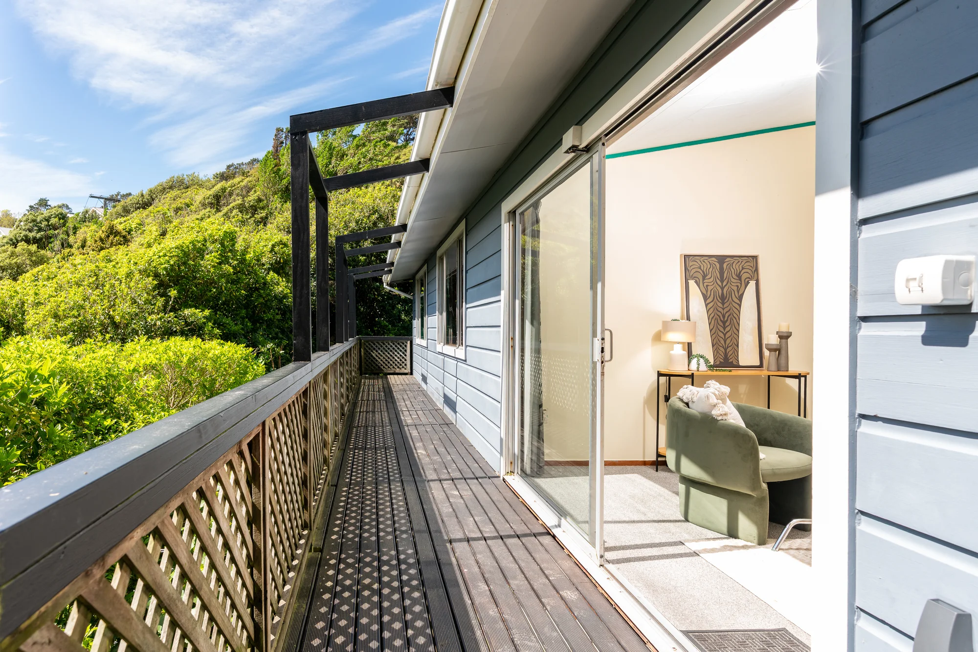 Wilton 3房  Green Views, Great Sun & Future Upside