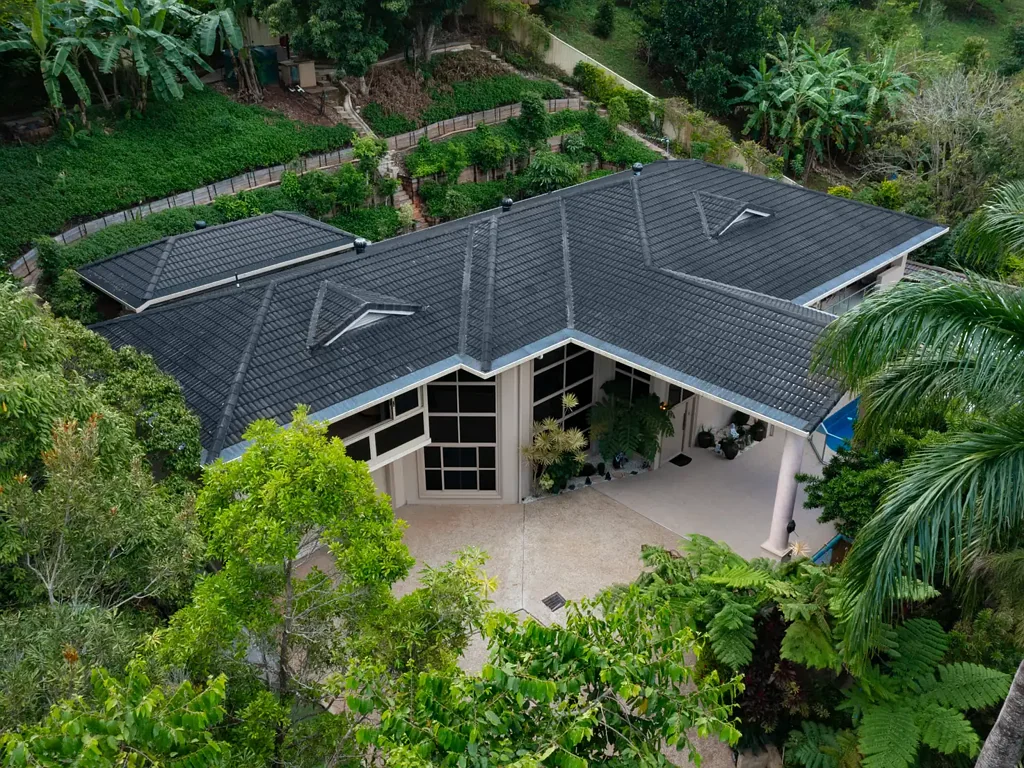 Redlynch 5Kwarto Beverly Hills Masterpiece surround by Landscaped Gardens