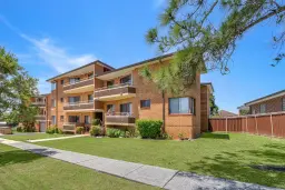 17/1-3 Warner Avenue, Wyong