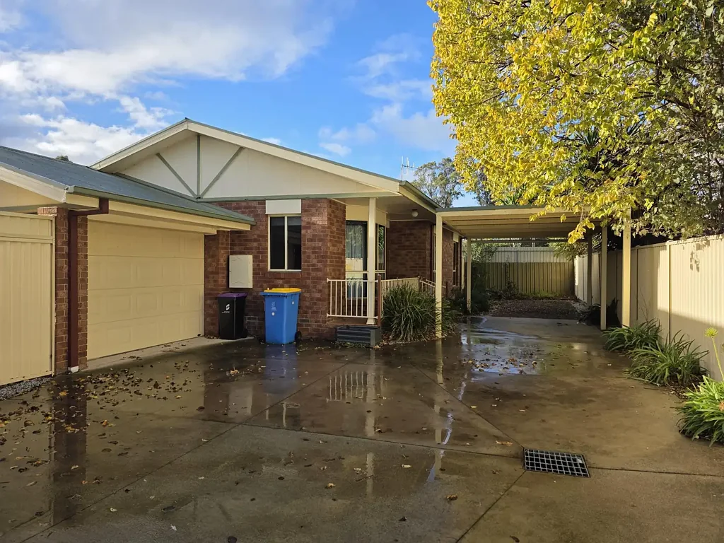 2 bedroom unit