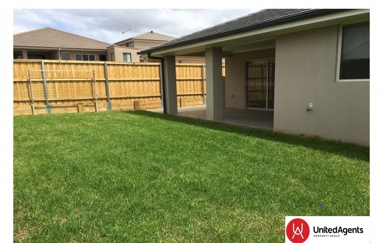 6 SILVESTER WAY, GLEDSWOOD HILLS NSW 2557, 0房, 0浴, House