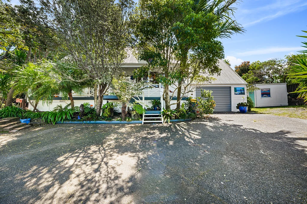 20 Fitzherbert Avenue, West Harbour, Waitakere City, Auckland