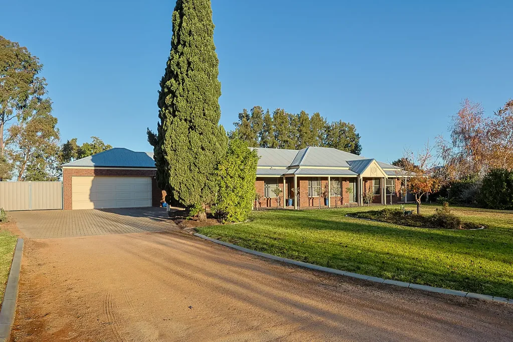 Irymple 4房  EXCEPTIONAL FAMILY LIVING IN PRESTIGIOUS IRYMPLE LOCATION