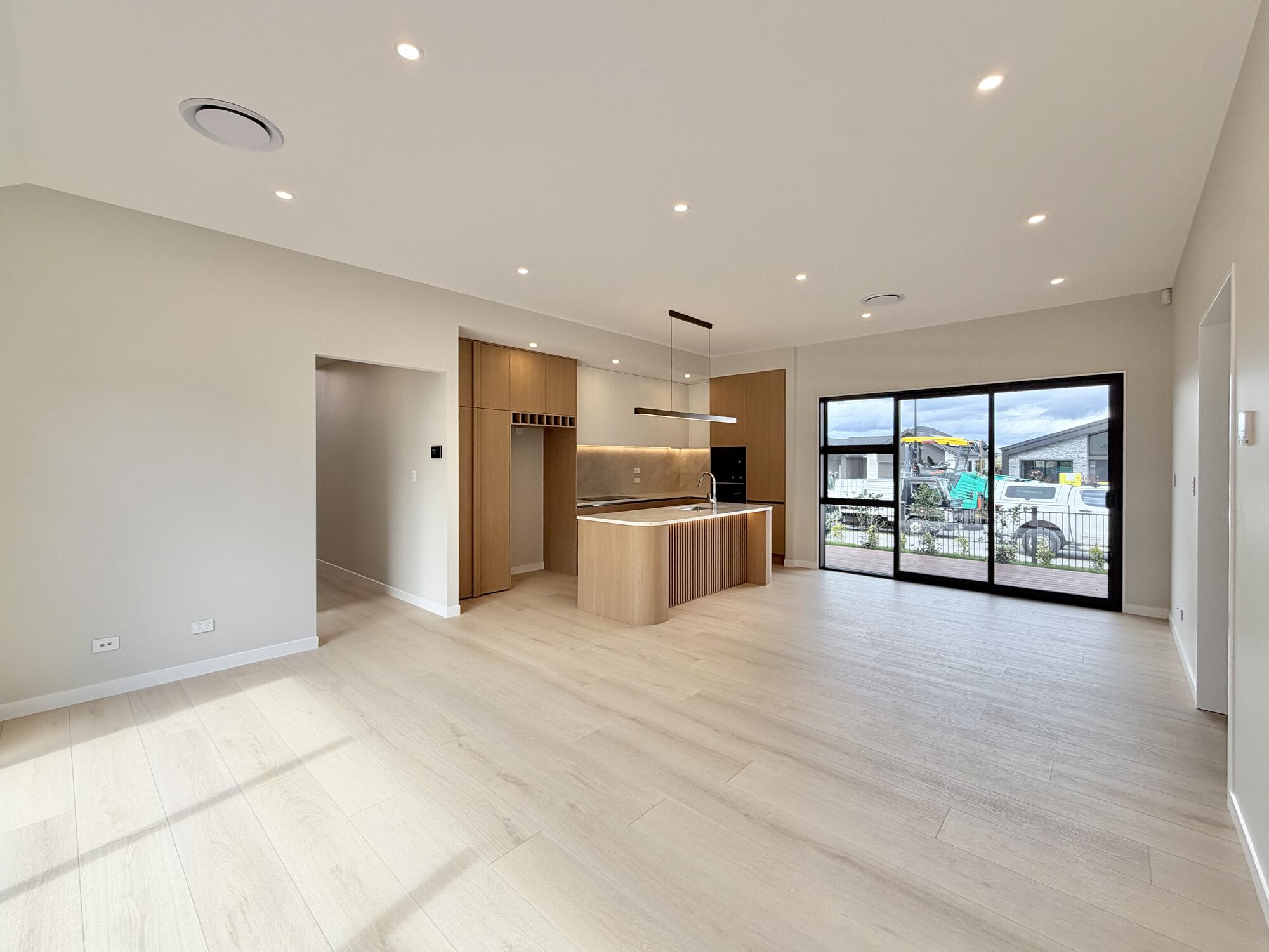 1 Lamont Street, Milldale, photo 3