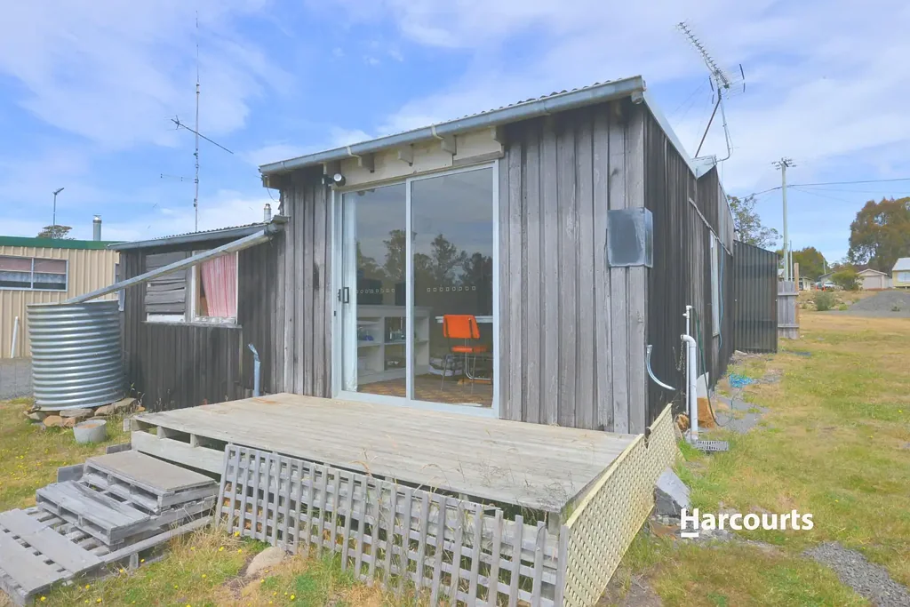 Wilburville 2房  Lakeside Escape with Endless Potential - 2000m² at Arthur's Lake