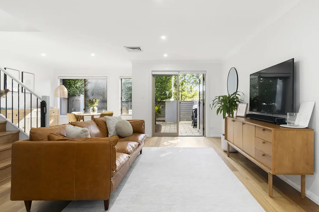Gymea 2कमरा Spacious & Light-Filled Townhouse