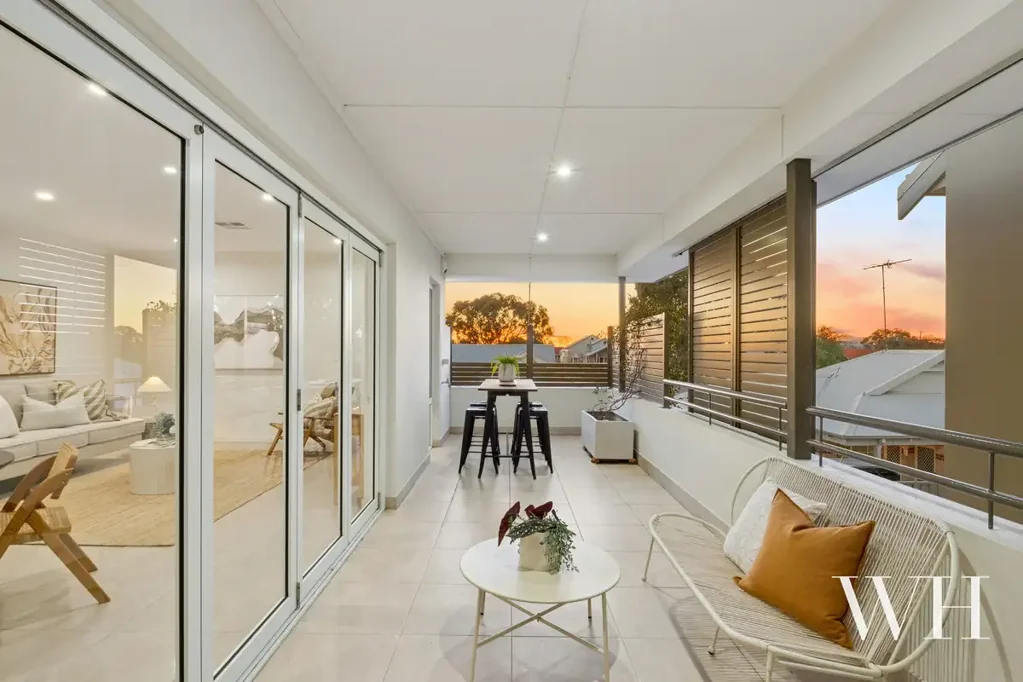 Fremantle 2Kwarto Sunlit Living with Seamless Indoor–Outdoor Flow