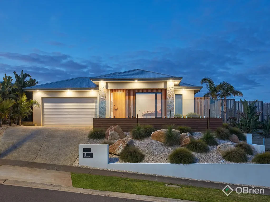 Drouin 4બેડરૂમ Stunning Family Home with Panoramic Views in Jackson's View Estate