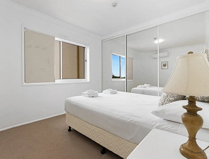 14/451 Charlton Esplanade, Torquay, Wide Bay, 2 rūma, 2 rūma horoi, Apartment