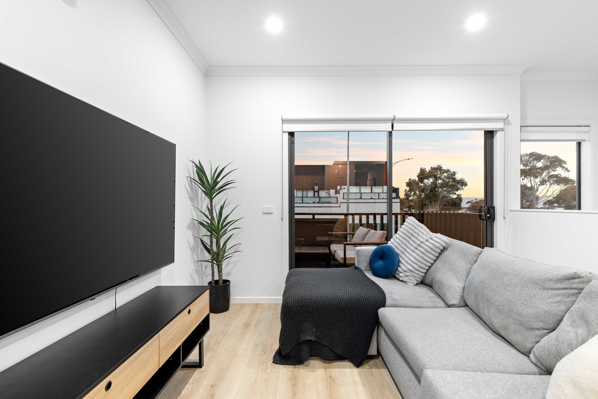 1 KAVANAGH CR, KEILOR DOWNS VIC 3038, 0 침실, 0 욕실, Townhouse