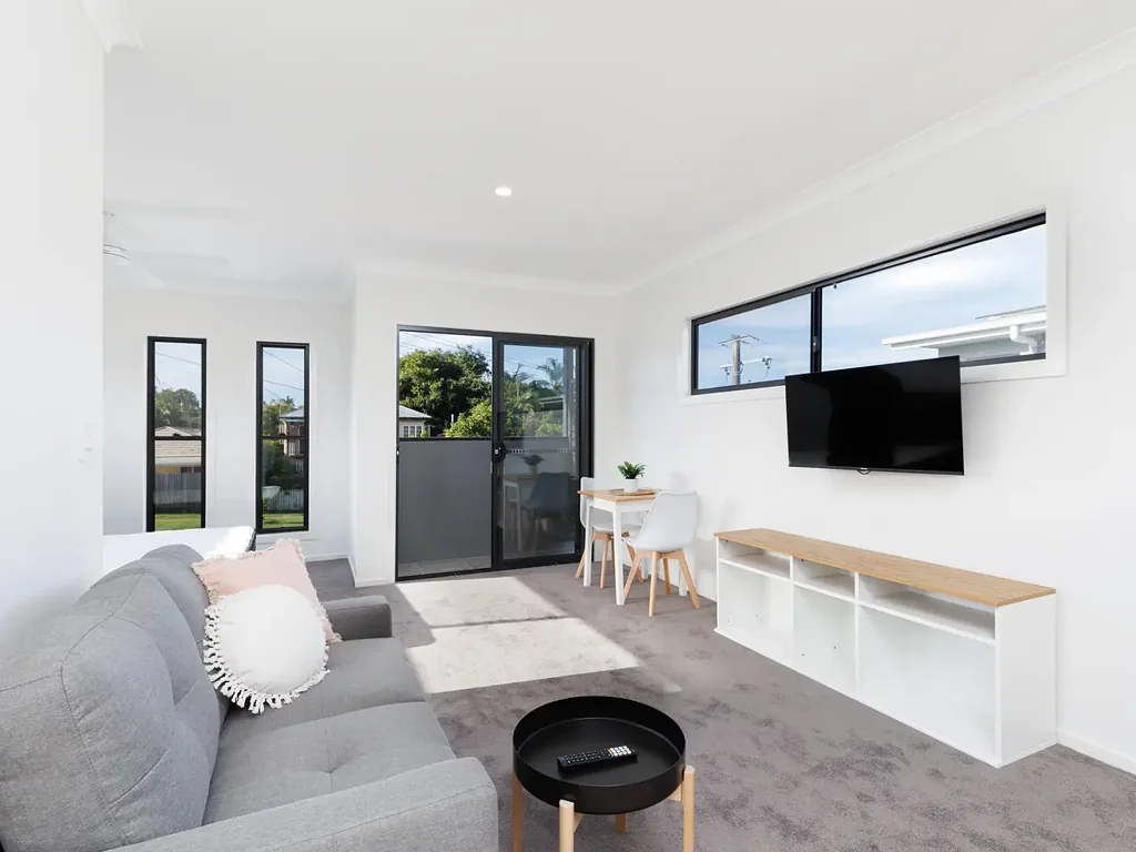 Large Studio Apartment for rent - All Inclusive!