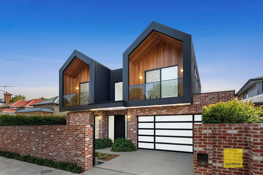 19 Victoria Street, Rippleside, VIC 3215