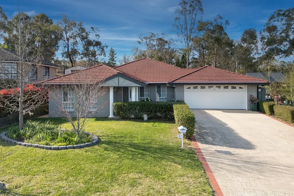 3 McCarthy Crescent, Armidale, NSW 2350