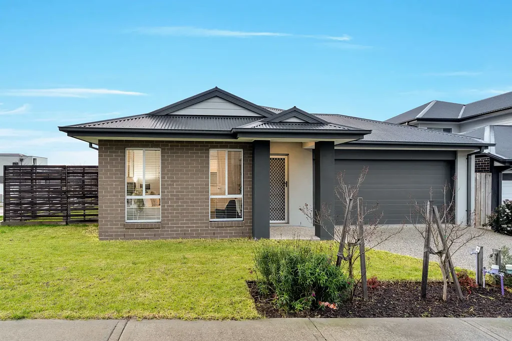 75 Hillview Road, Greenvale, VIC 3059