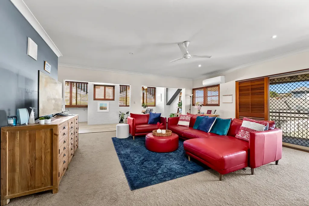 Clayfield 2房 空间与宁静的稀有融合 A Rare Blend of Space and Serenity