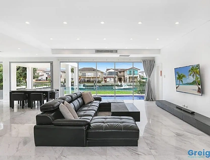 14 MacIntyre Crescent, Sylvania Waters, NSW 2224, 5房, 4浴, 独立屋