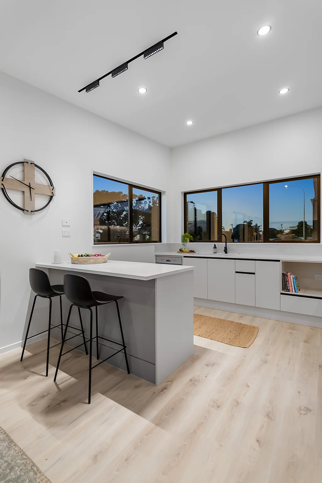 Manly 3બેડરૂમ Coastal opportunity just steps from the sand