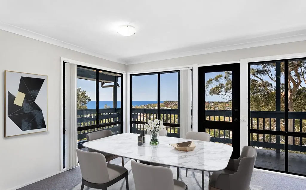 Fabulous four bedroom property with ocean views!