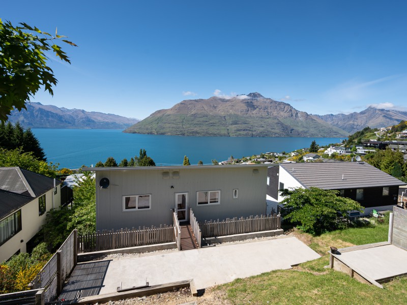 9 Cameron Place, Fernhill/Sunshine Bay, Queenstown Lakes, 4 Schlafzimmer, 0 Badezimmer