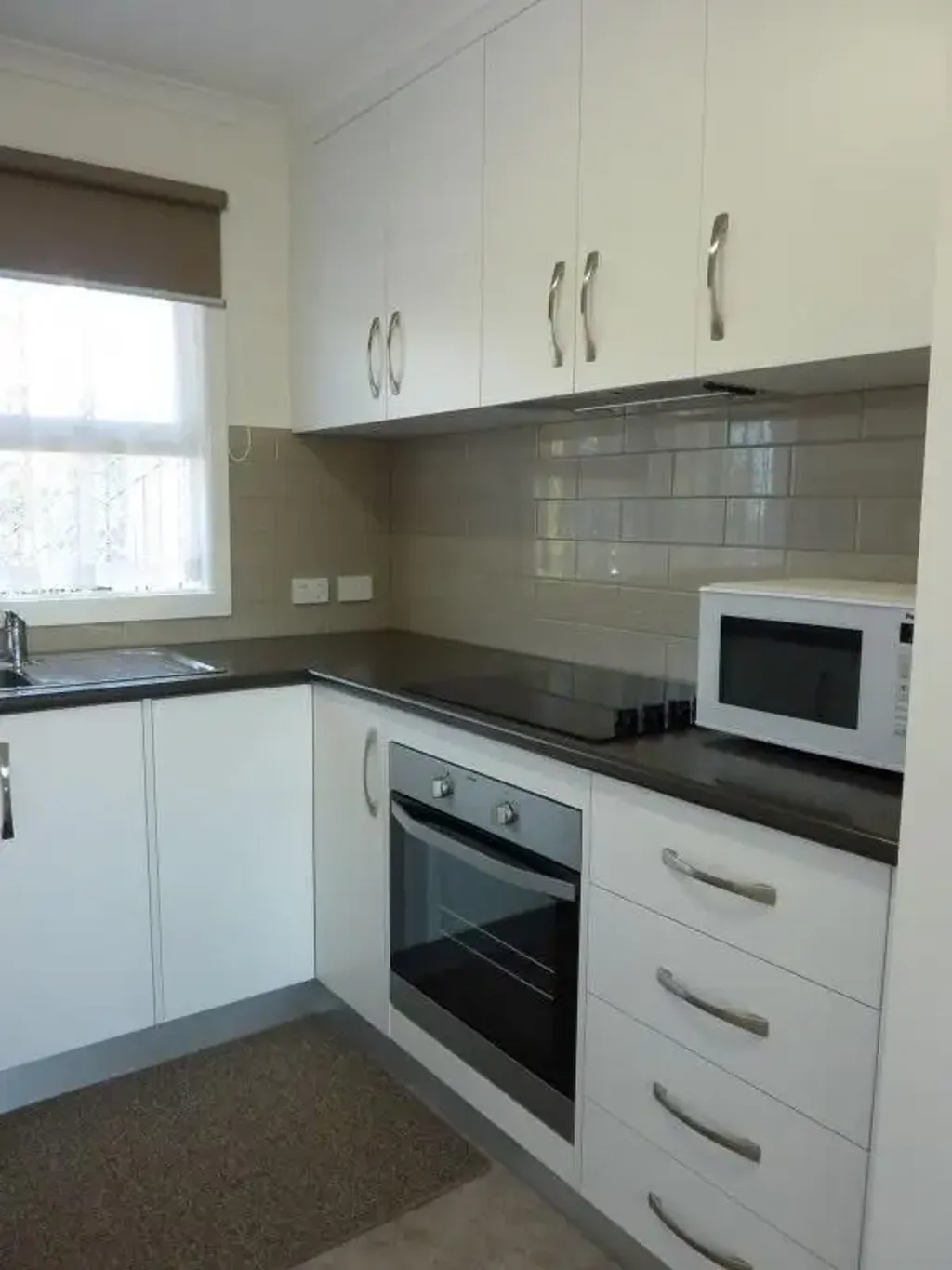 Battery Point - Double Glazing! Quiet popular loved suburb