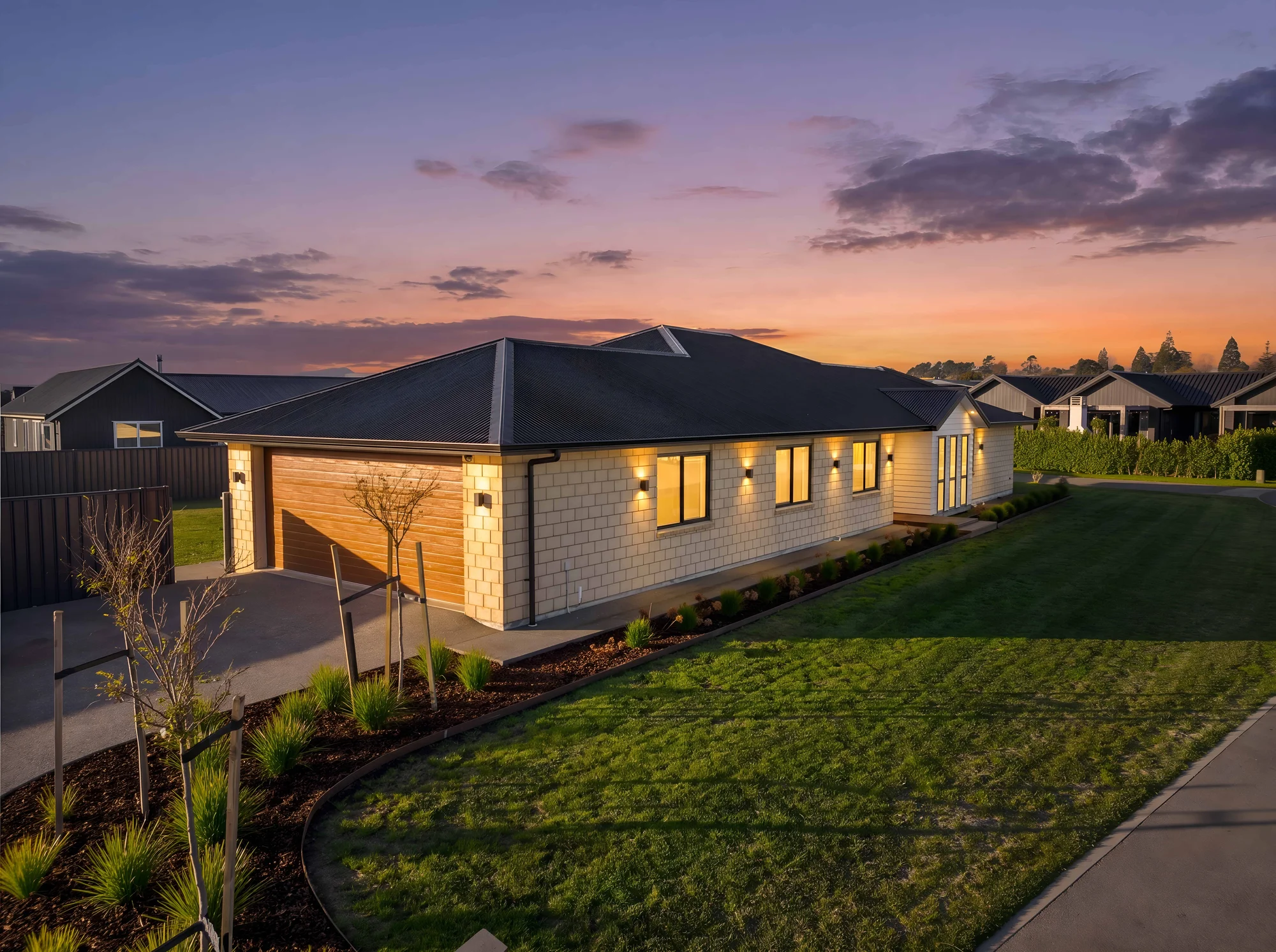 Lansdowne 4Kwarto Exclusive Town Living - Prestige Location