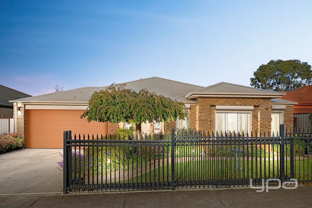 45 La Rochelle Boulevard, Point Cook, VIC 3030