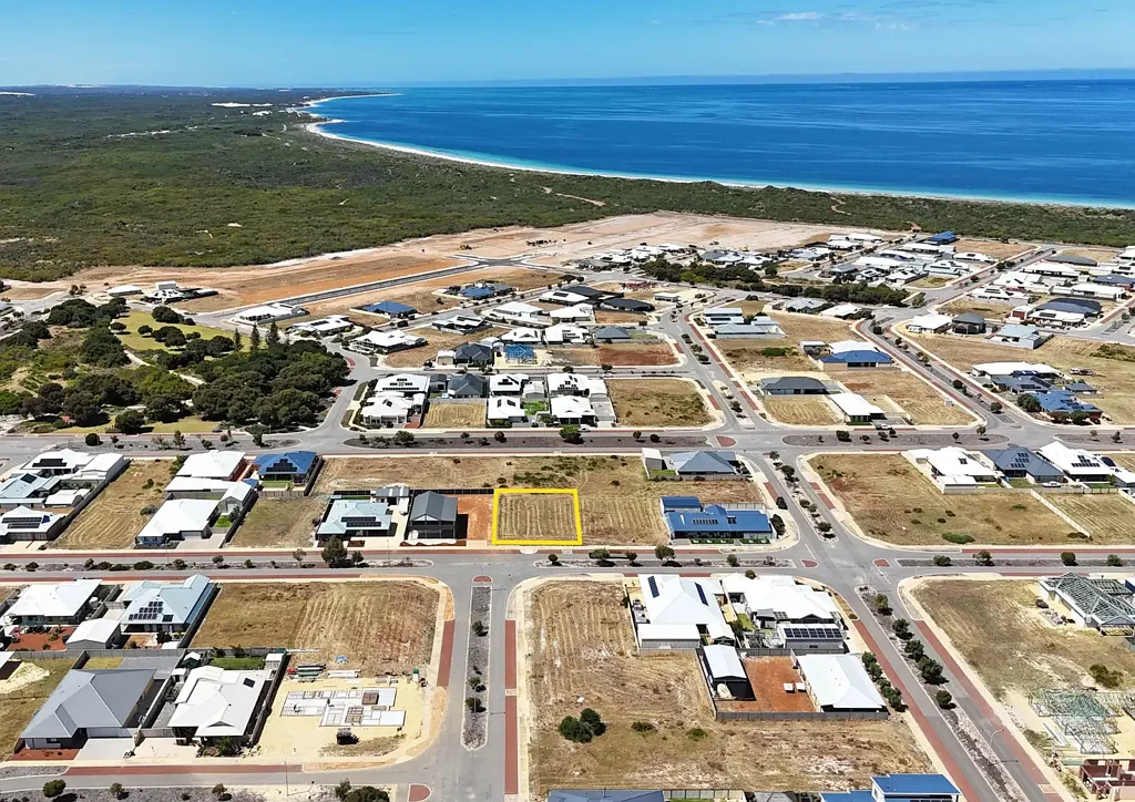 Jurien Bay Spacious 820sqm Block in the Bay!