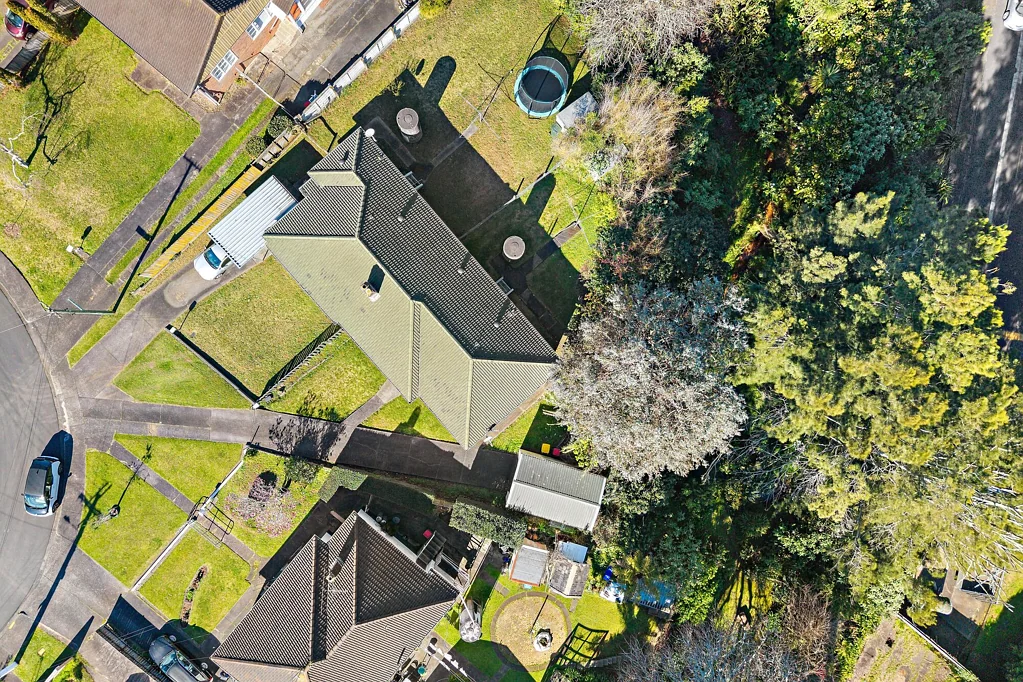 Otahuhu 2Habitaciones Renovator's opportunity on a rare 929sqm section
