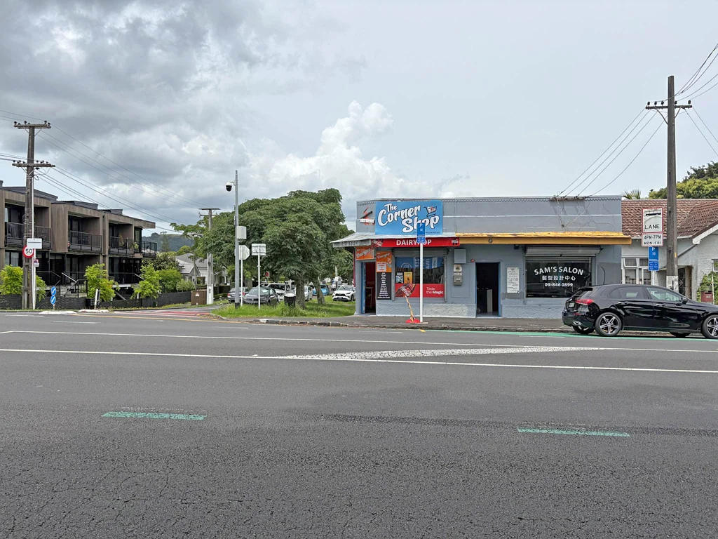 Sandringham RETAIL SHOPS FOR LEASE