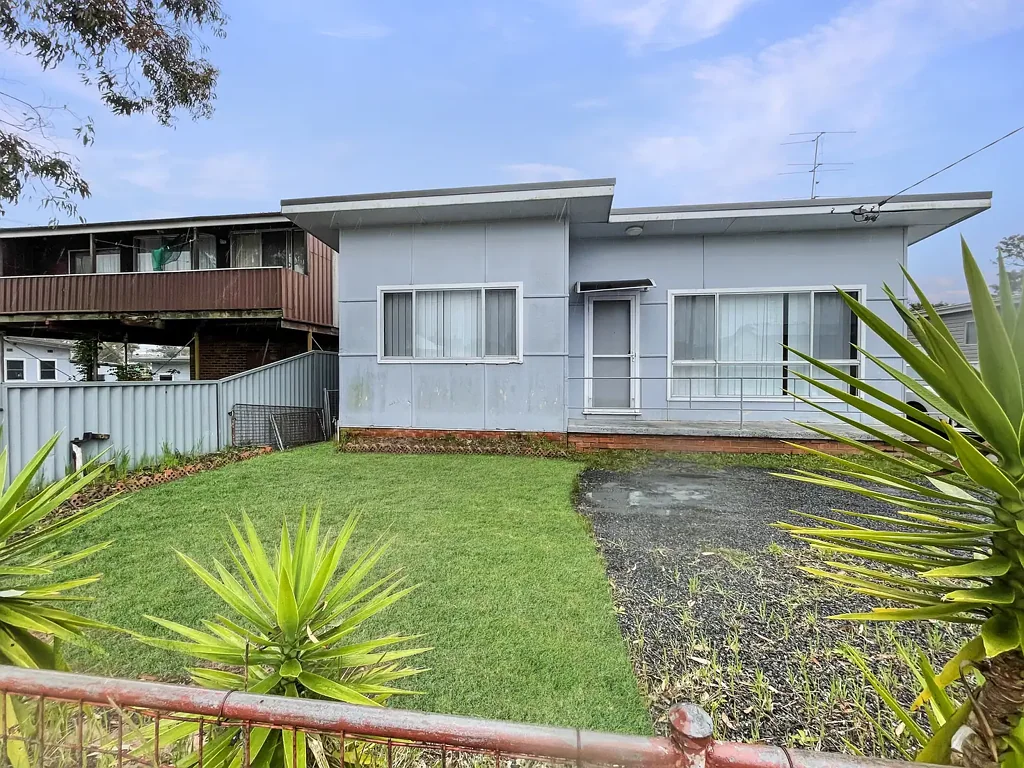 Neat & Tidy Three Bedroom Home in Convenient Location