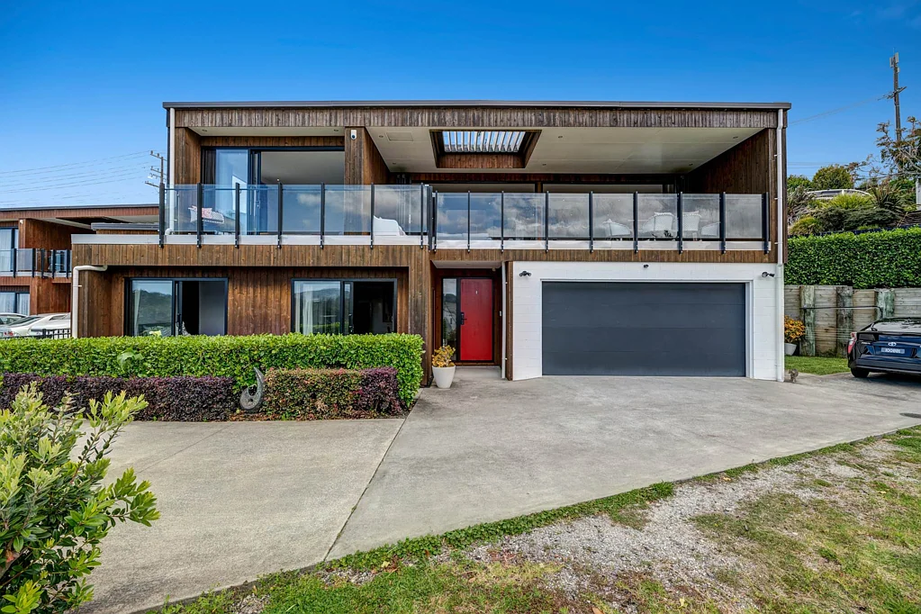 Orewa 6غرفة نوم Priced to Sell - Get in Quick!