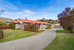 53 Laing Crescent, Heathcote Valley